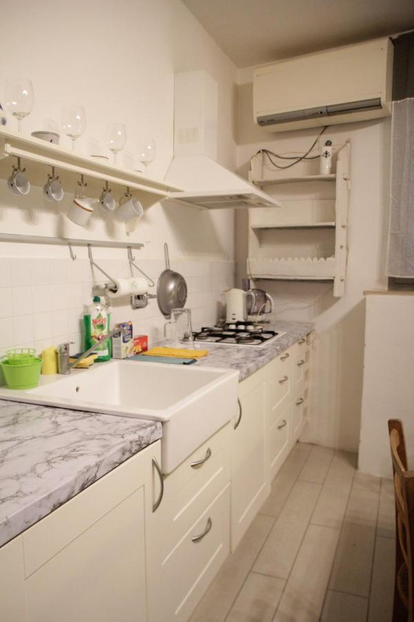 Navona Dream Home Rom